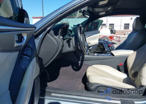 2017 Infiniti Q60 3.0T Premium z USA, uszkodzony, nr VIN JN1EV7EK8HM363695